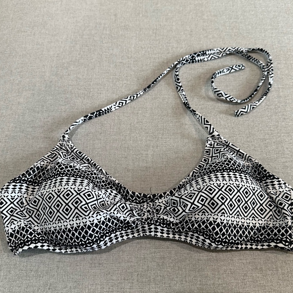 Victoria's Secret Black and White Bikini Top